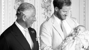 Έξαλλος ο πρίγκιπας Harry διαψεύδει την είδηση για τα γενέθλια του βασιλιά, πατέρα του
