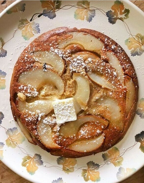 Πώς να φτιάξεις pancakes από προζύμι, με αχλάδια και βούτυρο