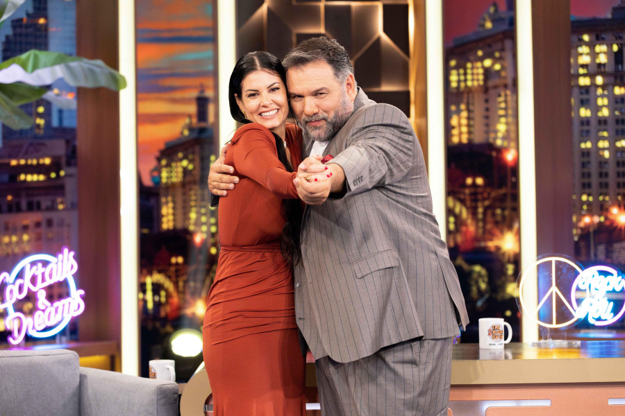 THE_2NIGHT_SHOW_MARIA_KORINTHIOY_2_425e8.jpg