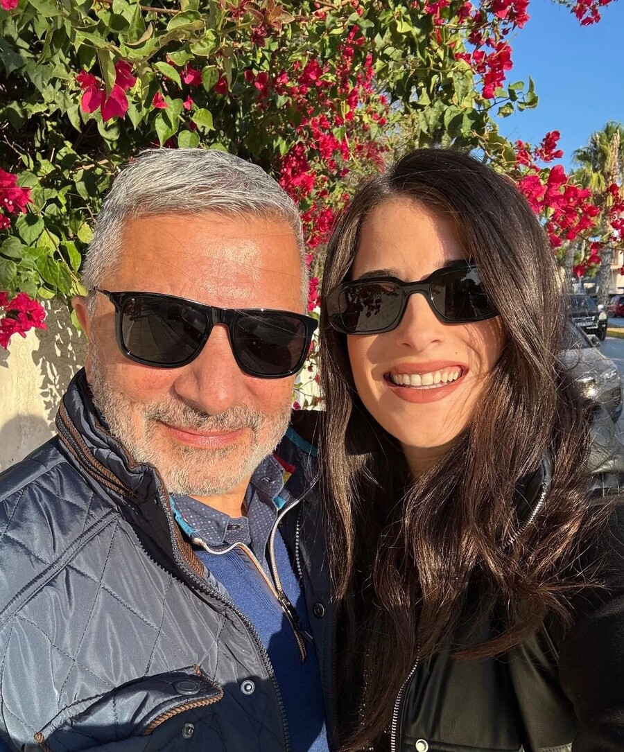 PATOULIS_KAI_SYZYGOS_6b100.jpg