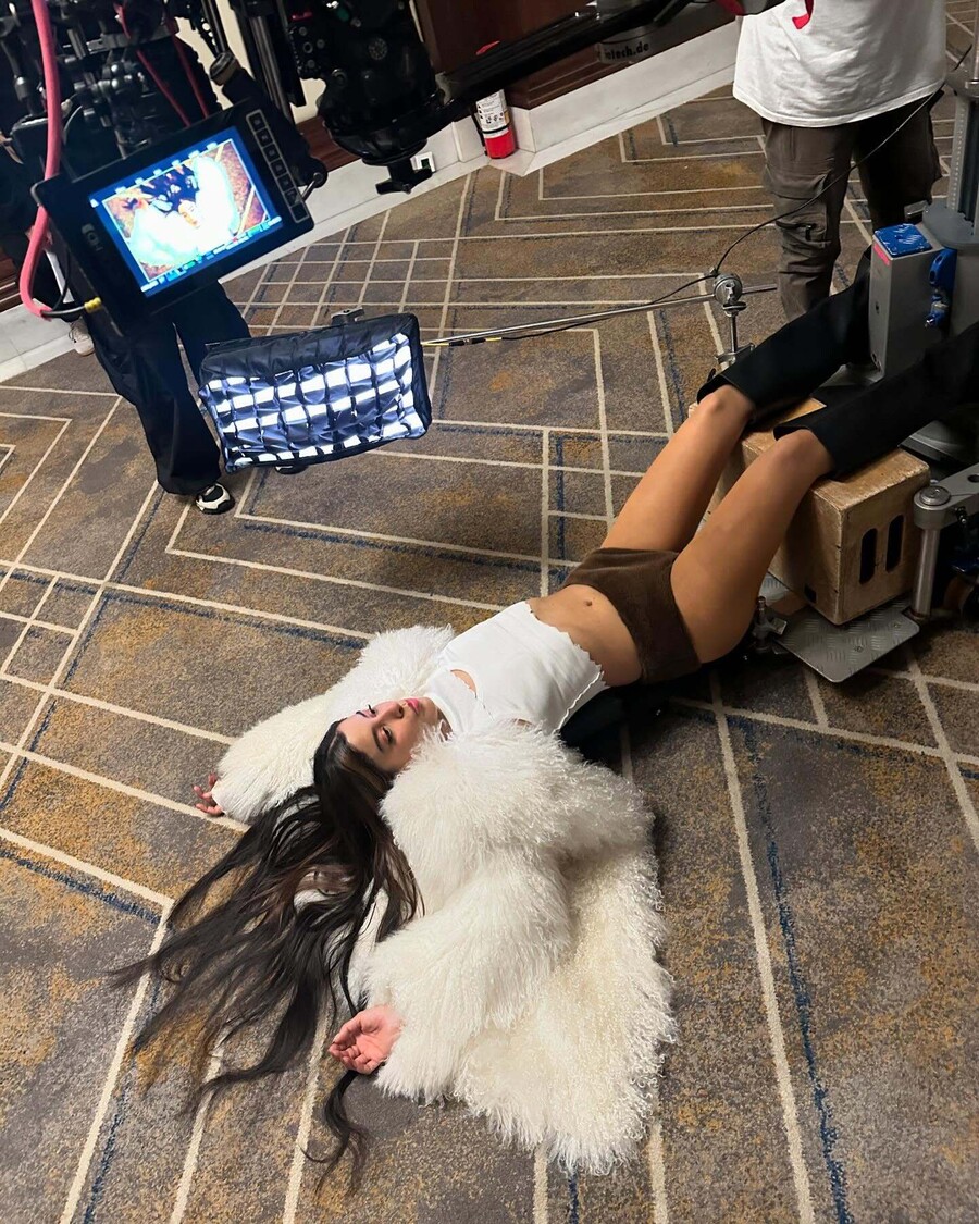 SATTI_BACKSTAGE_2_37bf1.jpg