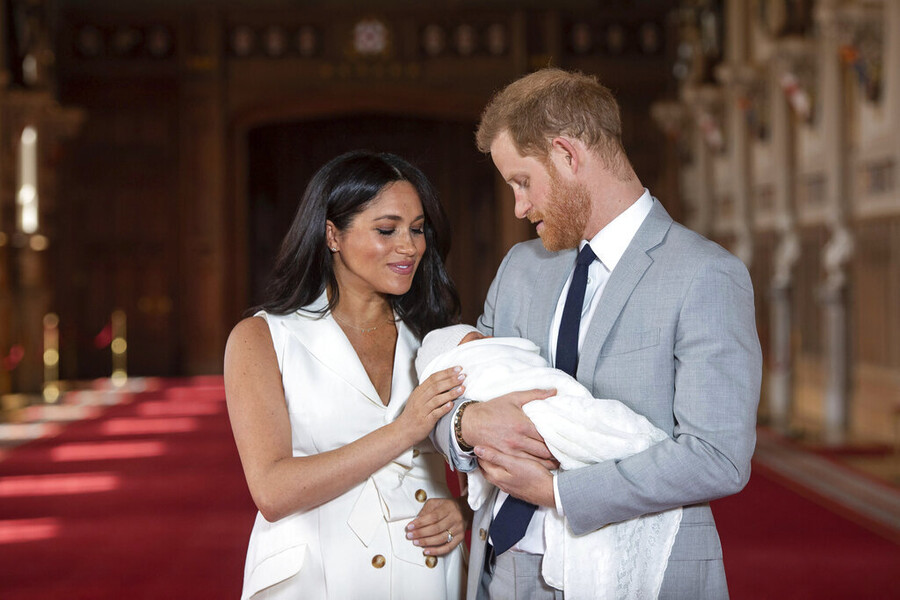 Meghan_Markle_Prince_Harry_epeteios_gamou_9_57cbb.jpg