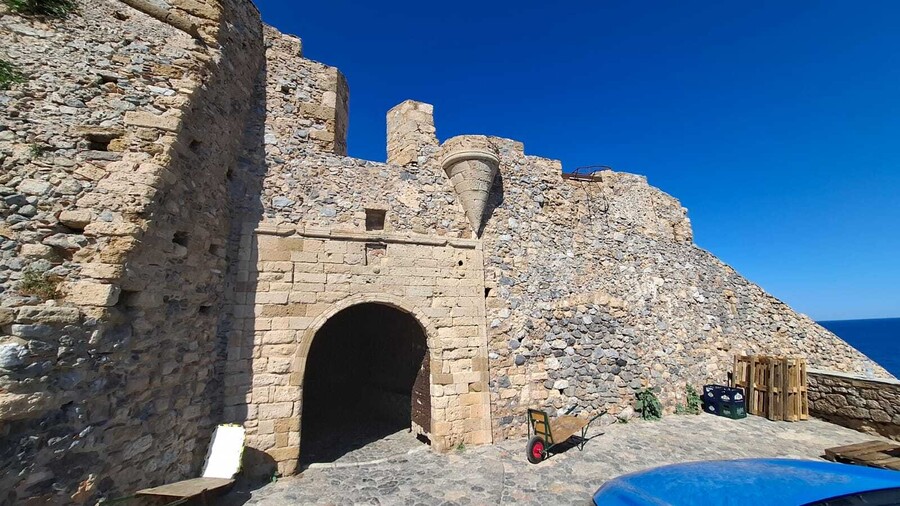 monemvasia_2_e835e.jpg