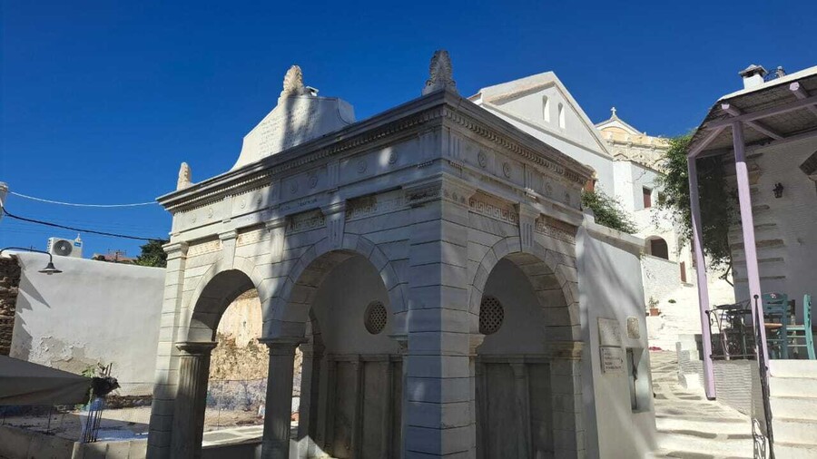 TINOS_NEW_14_61465.jpeg