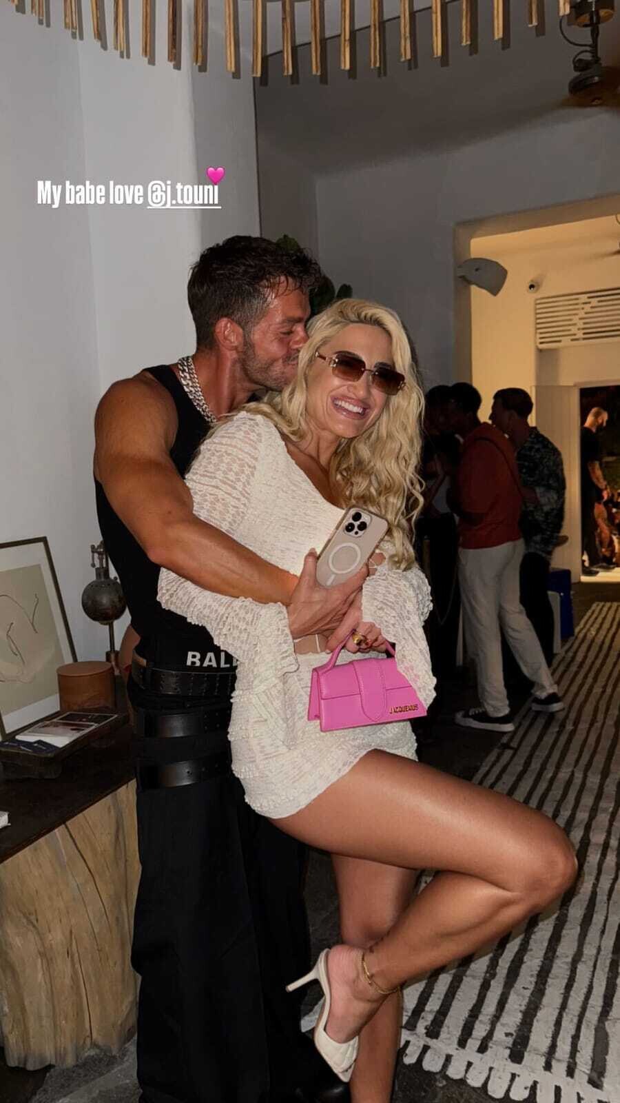TOUNI_MYKONOS_TRIHMERO_1_82608.jpeg