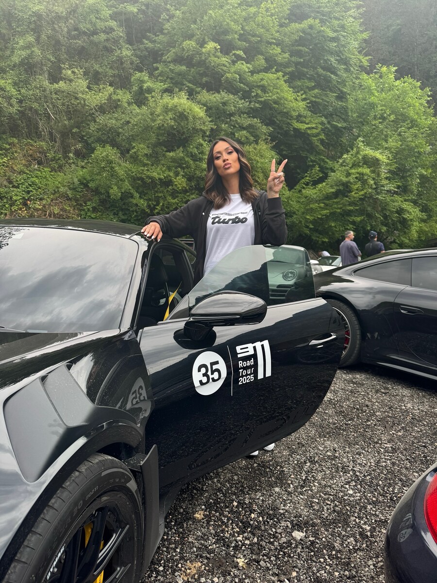 DORA_PANTELI_PORSCHE_OLYMPOS_3_c0b6d.jpg