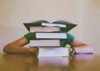 Πανελλήνιες εξετάσεις: Επτά συμβουλές -εκτός από το διάβασμα- που θα βοηθήσουν την κατάσταση