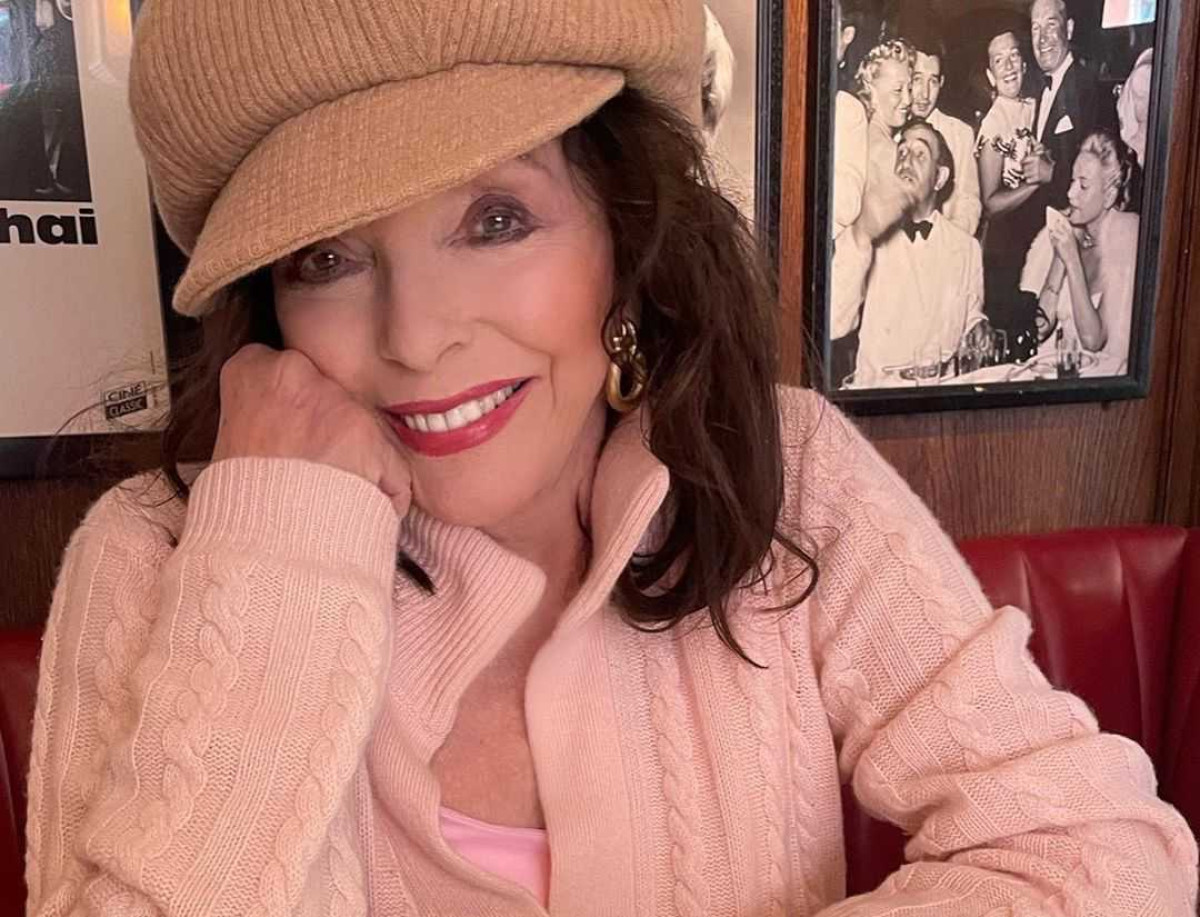 Joan Collins: Έκλεισε τα 90 της χρόνια και δείχνει το δρόμο του πώς μπορείς να αντιστρέψεις την πορεία του χρόνου