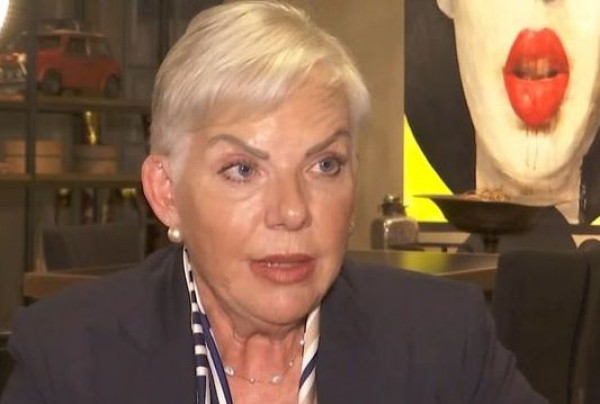 Νανά Παλαιτσάκη: «Έτσι όπως είναι η τηλεόραση δεν μου λείπει καθόλου. Δεν μπορείς να μιλήσεις και από πίσω λένε τα τέρατα»