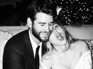 Φωτογραφία από τον γάμο του ζεύγους τον Δεκέμβριο του 2018, όπως την είχε μοιραστεί η Miley στο instagram της