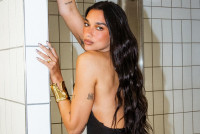 Το floral mani της Dua Lipa είναι η πιο γλυκιά έμπνευση για το καλοκαίρι