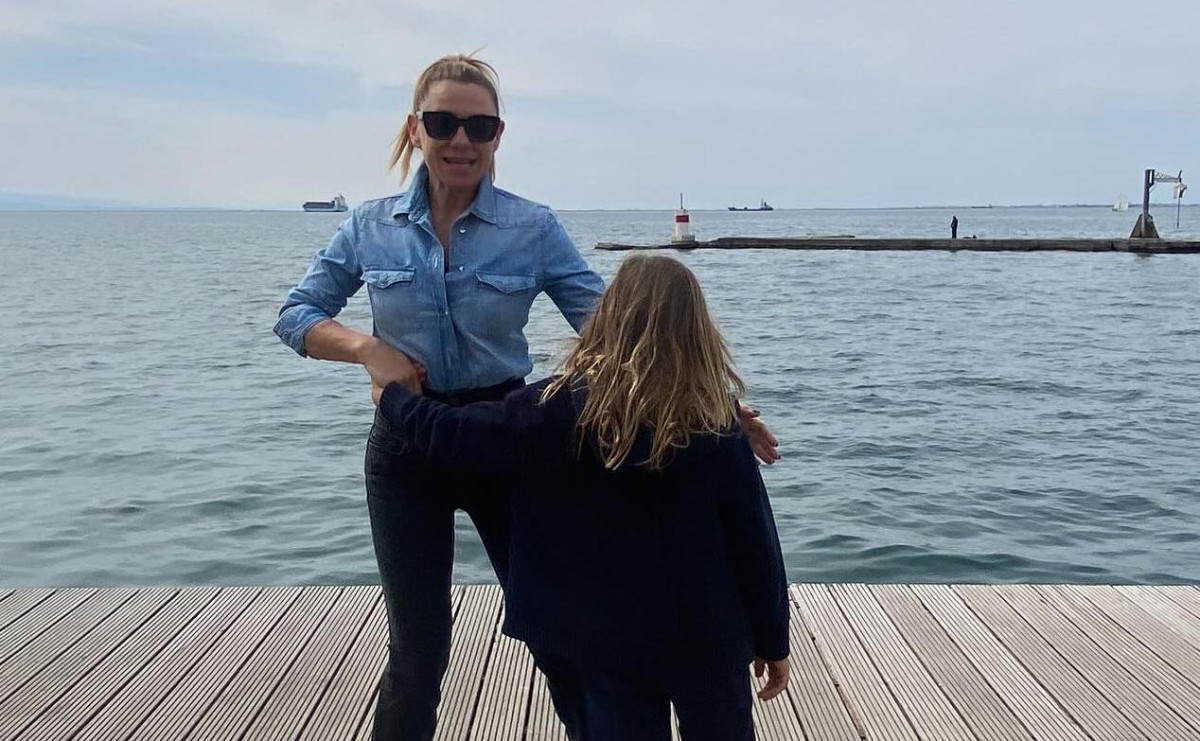 Κατερίνα Καραβάτου: Γιορτή της μητέρας και γενέθλια του γιου της! καλύτερα δεν γίνεται...