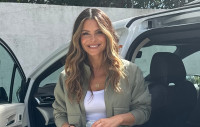 Maria Menounos: Ονόμασε το νέο της λυκόσκυλο Killer και είναι όνομα και πράγμα