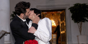 Η Έλενα Τοπαλίδου και ο Νίκος Κουρής παντρεύτηκαν και αυτές είναι οι φωτογραφίες από τον γάμο τους