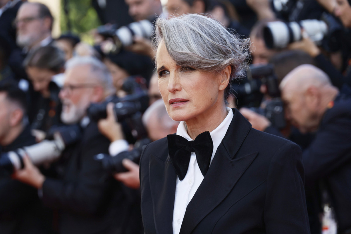 Η “Hairfluencer” Andie MacDowell αλλάζει στυλ στις Κάννες