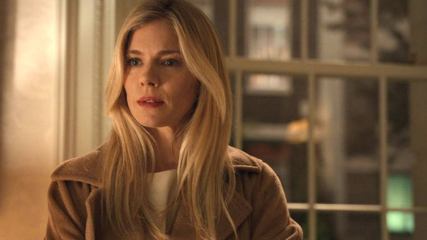 Sienna Miller: Στα 41 της περιμένει παιδί από τον 26χρονο σύντροφο της