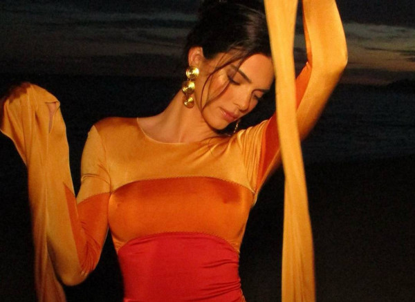 Kendall Jenner: Η σούπερ σέξι φωτογραφία στο instagram με το σούπερ photoshop