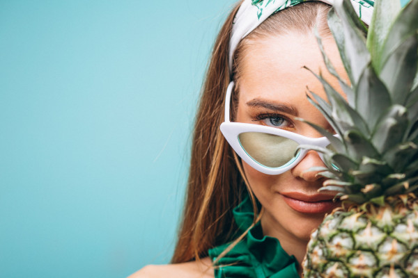 Το πιο συχνό λάθος στο summer makeup σου που σε κάνει να φαίνεσαι κουρασμένη