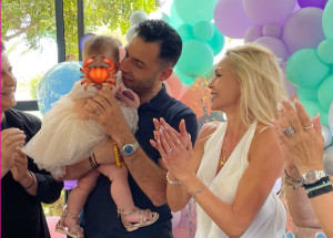 Βίκυ Κάβουρα: Το birthday party της κόρης είχε θέμα - τι άλλο;- τον κάβουρα!