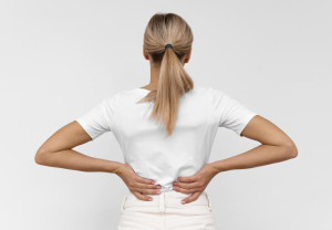 5 καθημερινές συνήθειες που μπορεί να προκαλέσουν πόνο στην πλάτη - και ούτε το φανταζόσουν