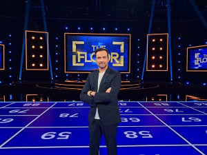 The Floor: Οι πρώτες εικόνες από το υπερσύγχρονο πλατό στην Ολλανδία, λίγο μετά το τέλος των γυρισμάτων του πρώτου κύκλου
