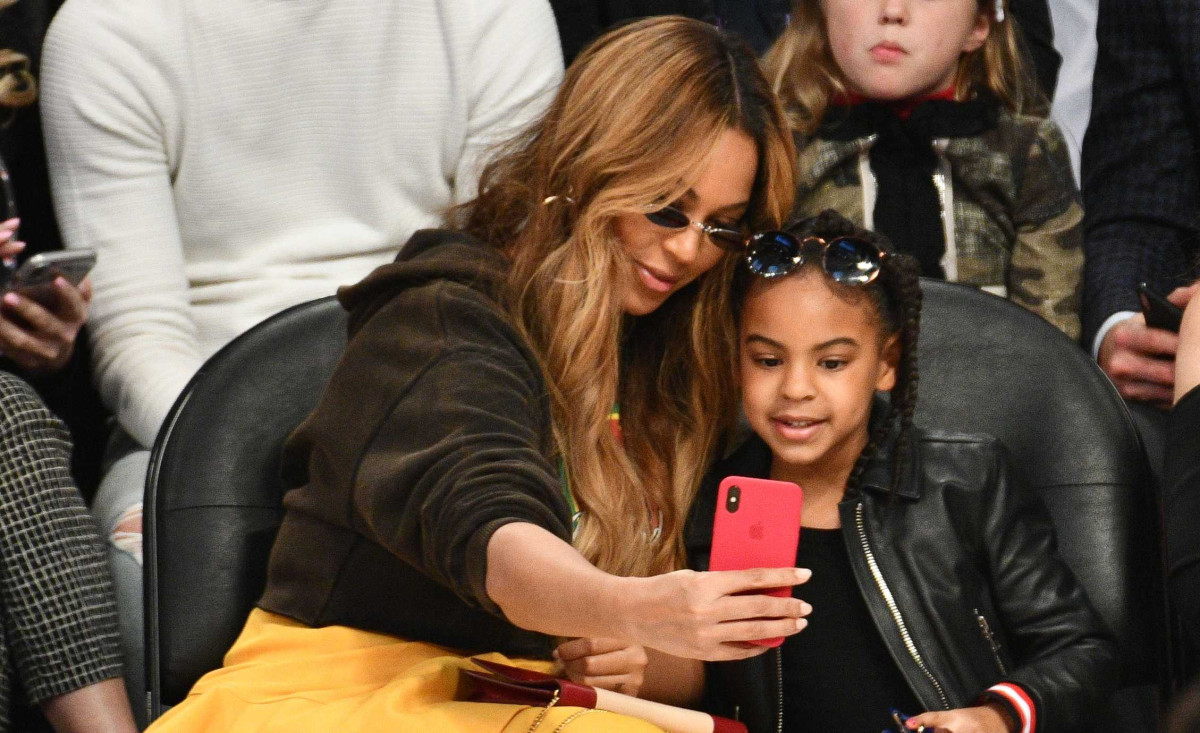 Beyoncé: Η κόρη της, Blue Ivy, παρακολούθησε τη συναυλία της μαμάς της και όλοι εντυπωσιάστηκαν από την ομοιότητα μητέρας-κόρης