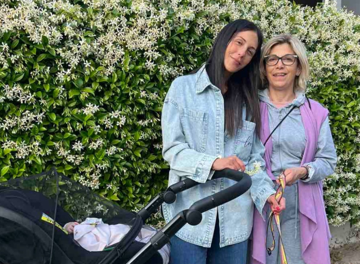 Ανθή Βούλγαρη: Προσδιόρισε πότε τελειώνει η άδεια μητρότητας και ποιος θα τη βοηθήσει να γυρίσει νωρίτερα στα καθήκοντά της