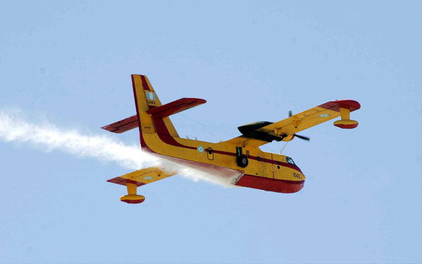 Πτώση Canadair στην Κάρυστο: Νεκροί οι δυο πιλότοι - Τριήμερο πένθος στην πολεμική αεροπορία