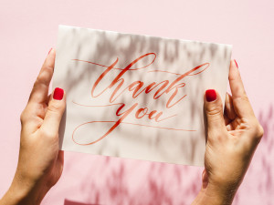 15 τρόποι για να ευχαριστήσεις τους φίλους που σου εύχονται «χρόνια πολλά» στα social media