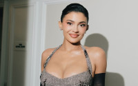Kylie Jenner: Πονέσαμε και που το είδαμε! Της κόστισε το «κόλπο» για την άψογη εμφάνισή της στο MET Gala