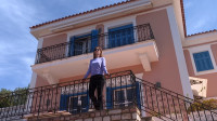 Δώρα Χρυσικού: Ξενάγησε το Όπου υπάρχει Ελλάδα στην Ιθάκη και εξήγησε γιατί δεν πήγε στο νησί της το καλοκαίρι των χημειοθεραπειών