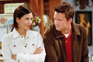 Courteney Cox: Το δικό της «αντίο» στον Matthew Perry έκρυβε μια αποκάλυψη για τη Monica και τον Chandler