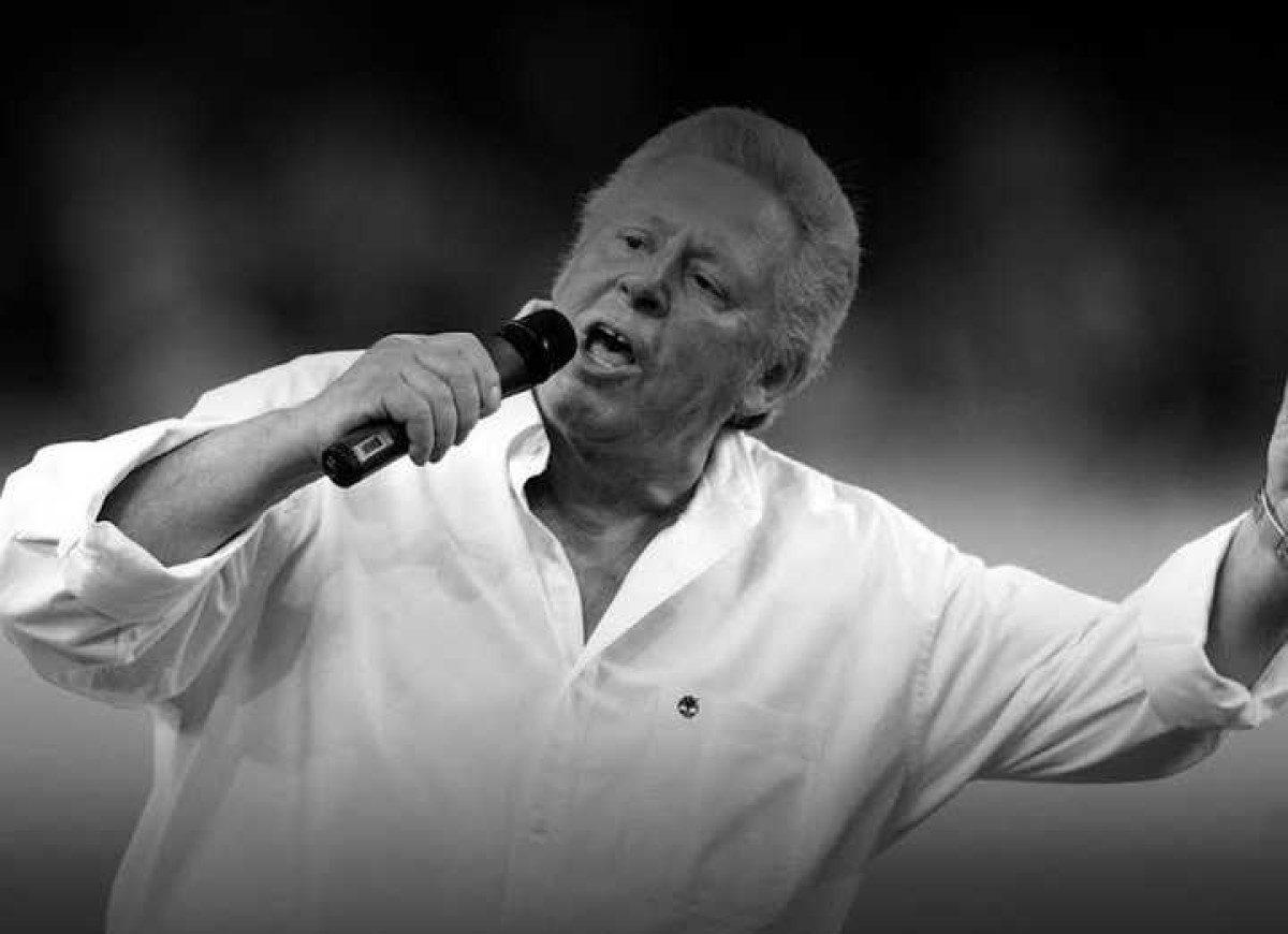 Πέθανε ο αγαπημένος τραγουδιστής Γιάννης Βογιατζής