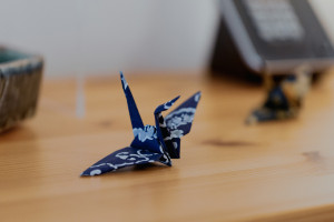 Origami art: Δες πώς θα φτιάξεις χαριτωμένα tiny gift boxes για τα δώρα σου