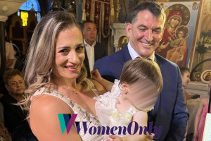 Πύρρος Δήμας - Αφροδίτη Σκαφίδα: Βάφτισαν την κόρη τους κοντά στη θάλασσα - Αποκλειστικές φωτογραφίες και βίντεο