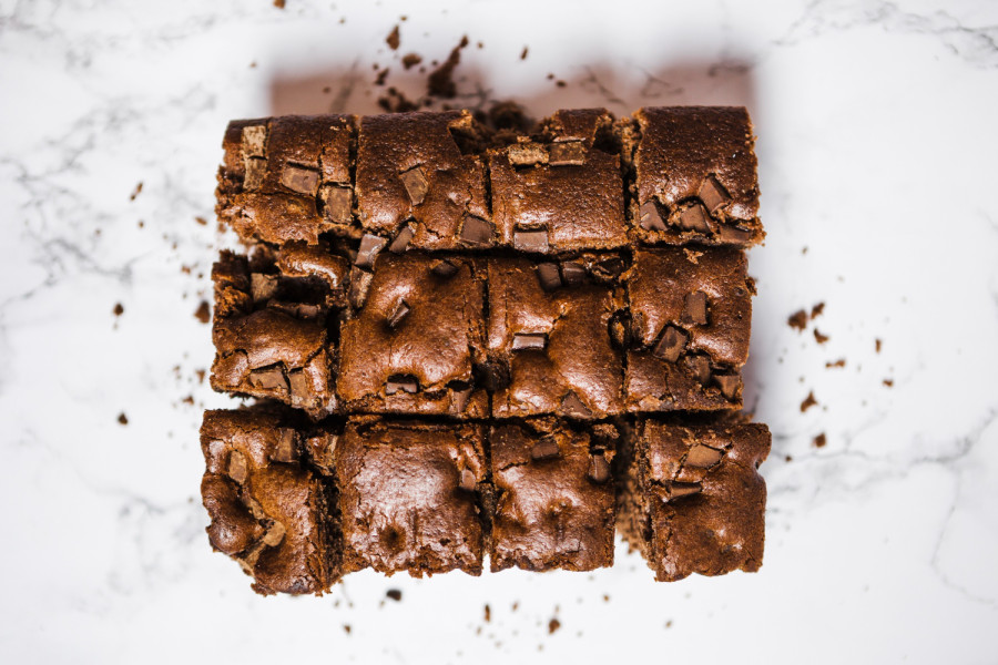 Το viral πραλινάτο brownie με μόλις τρία υλικά