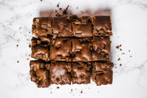 Το viral πραλινάτο brownie με μόλις τρία υλικά