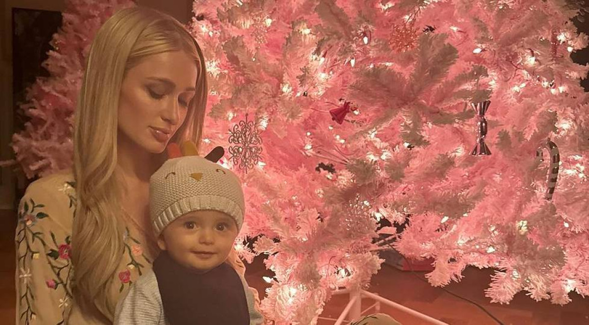 Paris Hilton: Ο ιδιαίτερος τρόπος με τον οποίο γιόρτασε τη γέννηση του δεύτερου παιδιού της