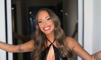 Ανδρoμάχη: Χαμός στην Πλάκα με το clip του "Καλέ Ποιός είναι αυτός"