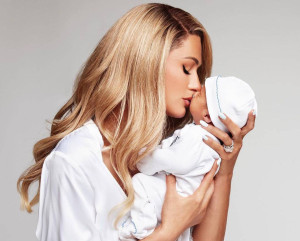 Paris Hilton: Η τρομακτική εμπειρία της έκτρωσης και η «προγραμματισμένη» προσπάθεια να κάνει κοριτσάκι