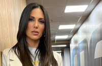Ανθή Βούλγαρη: Οι νέες μαμάδες τη χειροκροτούν όρθιες - «Έχω μόλις γεννήσει, έχω κυτταρίτιδα και ραγάδες αλλά δε με νοιάζει!»