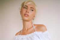 Older sister side part: Σύμφωνα με το BeautyTok η zigzag χωρίστρα επιστρέφει