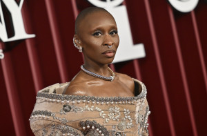 Η αιθέρια λάμψη της Cynthia Erivo στα Tony Awards ήταν εμπνευσμένη από το φόρεμά της