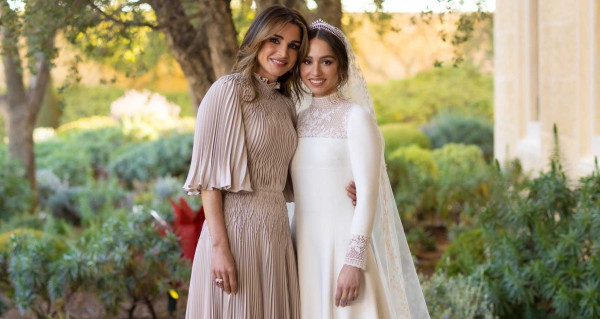 Βασίλισσα Ράνια: Το συγκινητικό βίντεο που αφιέρωσε στην κόρη της μετά τον γάμο της - Ελληνικής καταγωγής ο γαμπρός