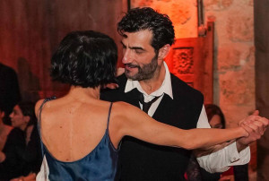 Η Έλενα Τοπαλίδου ακόμη «ζει» τον γάμο της - Οι νέες φωτογραφίες Πέτρο και τον Νίκο Κουρή