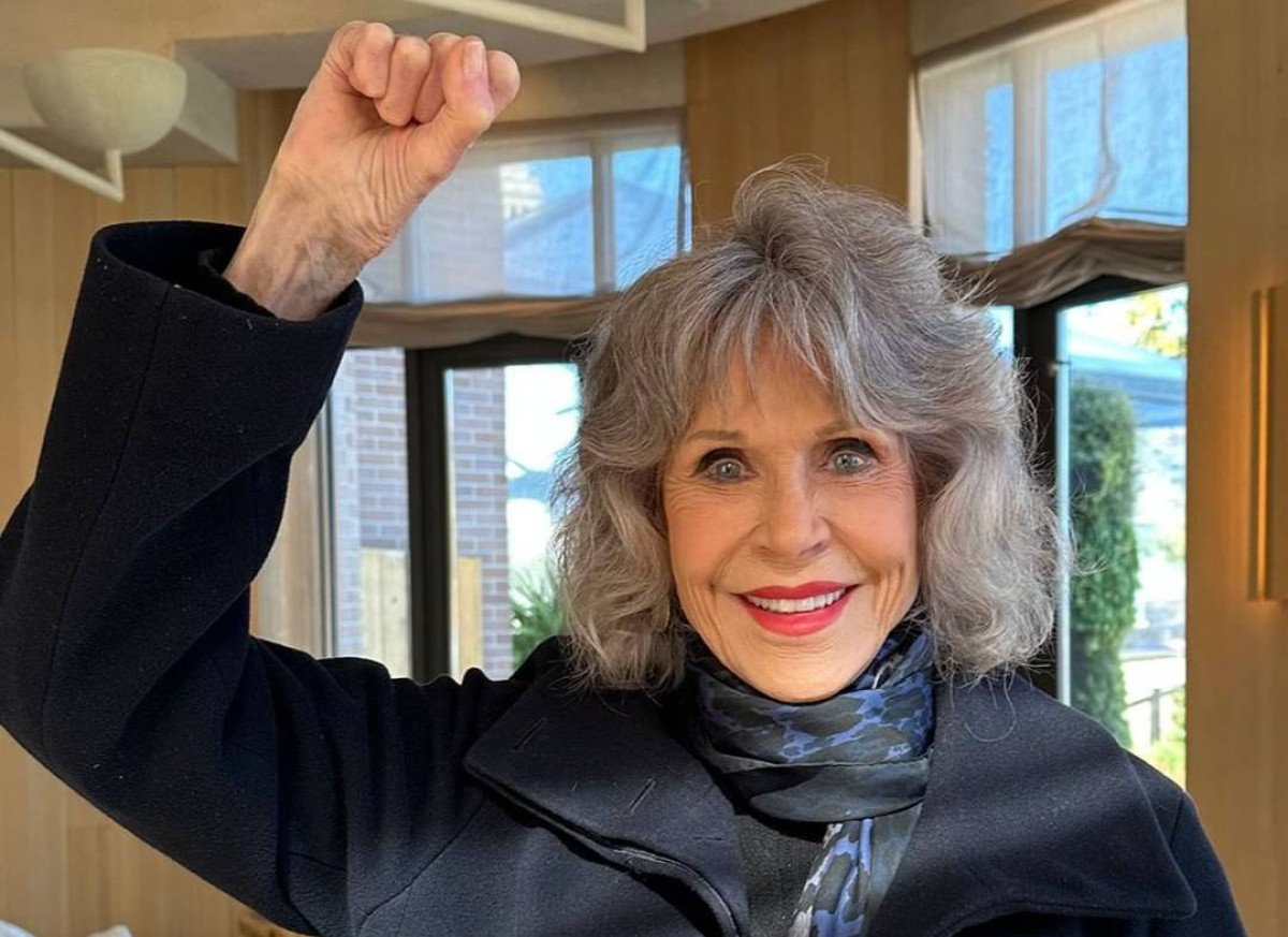 «Αν είχα ξανά εραστή θα έπρεπε να ήταν 20 ετών» λέει η Jane Fonda και εξηγεί γιατί