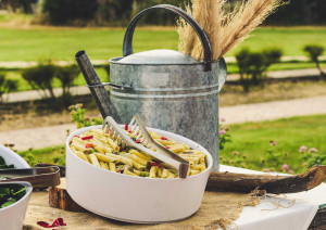 5 πανεύκολες συνταγές του TikTok για καλοκαιρινές σαλάτες με ζυμαρικά 