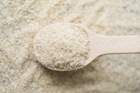 Πώς να χρησιμοποιήσεις το rice water toner για πιο φωτεινή και λεία επιδερμίδα