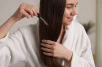 Hair growth: Η όχι και τόσο λαμπερή αλήθεια για τη χρήση μινοξιδίλης