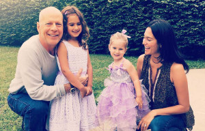 Bruce Willis: Η γυναίκα του, Emma, αποκάλυψε τη συγκινητικη συμβολή της μικρής του κόρης στον αγώνα του με την άνοια